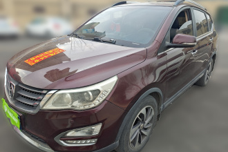 宝骏560 2015款 1.8L 手动豪华型