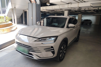 比亚迪 宋PLUS新能源 2025款 DM-i 智驾版 112KM 尊荣型