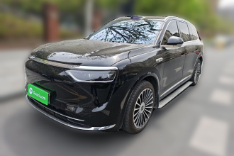 鸿蒙智行 问界M8 2025款 增程 Max+版 53.4kWh 6座版