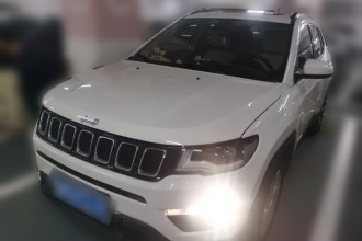 Jeep 指南者 2017款 200T 自动家享版