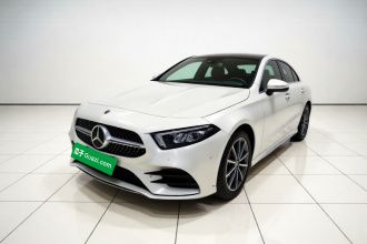 奔驰A级 2021款 A 200 L 运动轿车时尚型
