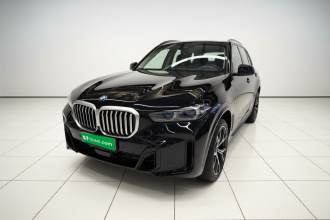 宝马X5 2025款 xDrive 30Li 尊享型M运动曜夜套装