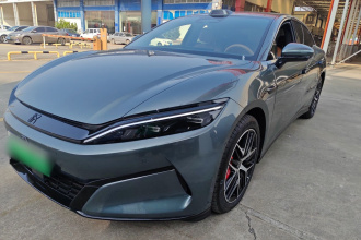 比亚迪 汉L 2025款 DM-p 四驱激光雷达旗舰型