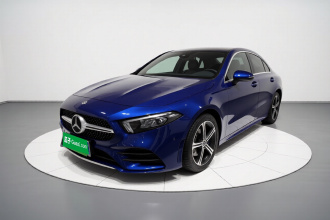 奔驰A级 2022款 A 200 L 运动轿车时尚型