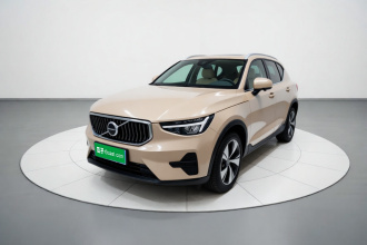 沃尔沃XC40 2025款 B3 智远豪华版