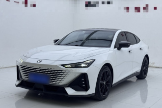 长安UNI-V 2022款 1.5T 尊贵型