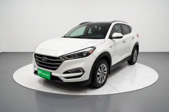 现代 途胜 2015款 1.6T 双离合两驱智能型
