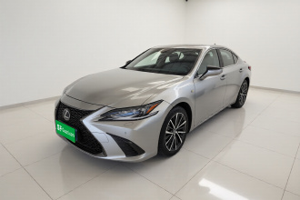 雷克萨斯ES 2022款 300h 臻享版
