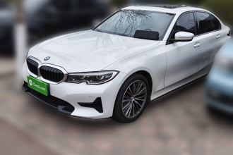 宝马3系 2022款 改款 320i 运动套装