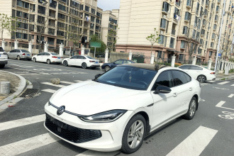 大众 2022款 凌渡L 280TSI DSG热辣版