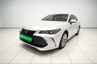 丰田 亚洲龙 2019款 双擎 2.5L XLE尊贵版 国V