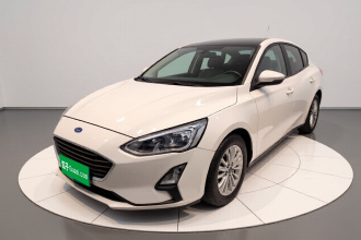 福特 福克斯 2019款 三厢 EcoBoost 180 自动锋潮型