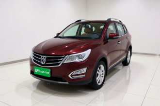 宝骏560 2015款 1.8L 手动精英型