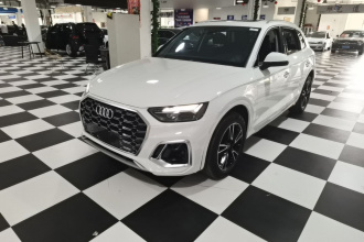 奥迪Q5L 2021款 40 TFSI 时尚动感型