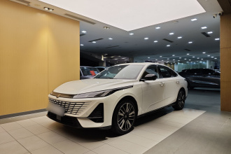 长安 逸动 2026款 第四代 1.5T 500Bar 智享型