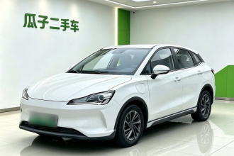 哪吒汽车 哪吒V 2021款 标准续航娱乐版