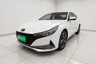 现代 伊兰特 2021款 1.5L CVT LUX尊贵版