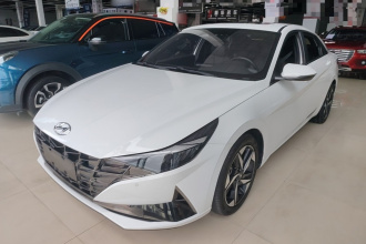 现代 伊兰特 2022款 240TGDi DCT LUX尊贵版