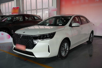 启辰D60 2023款 PLUS 1.6L XE CVT潮领版