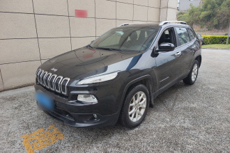Jeep 自由光 2016款 2.0L 领先版