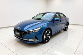 现代 伊兰特 2022款 1.5L CVT LUX尊贵版