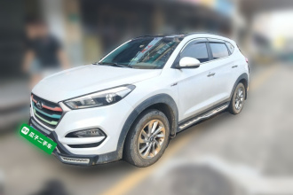 现代 途胜 2015款 1.6T 双离合两驱智能型