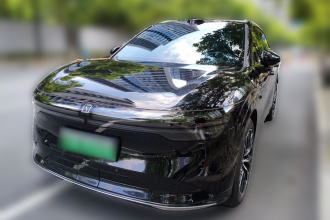 极氪7X 2025款 75kWh 后驱智驾版