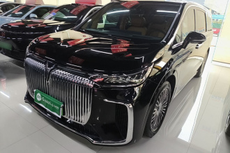 岚图汽车 岚图梦想家 2025款 PHEV 四驱尊贵鲲鹏版
