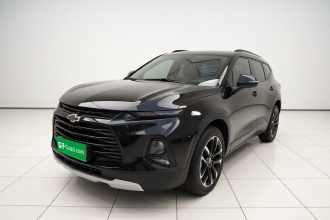 雪佛兰 开拓者 2022款 轻混 650T Redline 7座 霆版