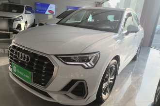 奥迪Q3 2023款 40 TFSI 时尚动感型