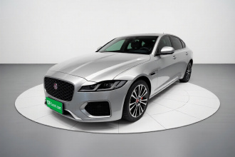 捷豹XFL 2024款 2.0T P250 两驱尊享豪华版