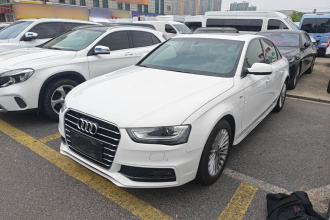 奥迪A4L 2016款 35 TFSI 典藏版 S line舒适型