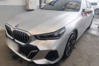 宝马5系 2025款 525Li M运动套装