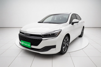 北京汽车 北京U7 2019款 1.5T 手动精英版 国VI