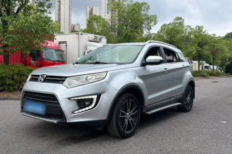 江铃 驭胜S330 2016款 1.5L GTDi 自动两驱旗舰版