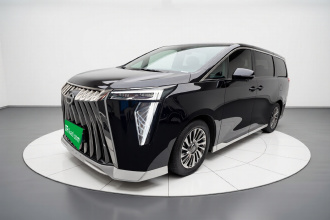 广汽传祺 传祺M8 2025款 宗师系列 超级混动版