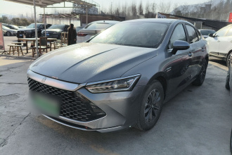 比亚迪 秦PLUS 2024款 荣耀版 DM-i 55KM领先型