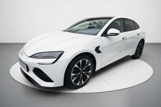 比亚迪 海豹 2022款 550km 标准续航后驱版尊贵型
