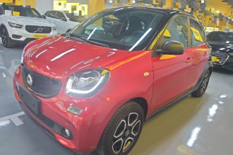 smart forfour 2017款 0.9T 66千瓦挚爱特别版