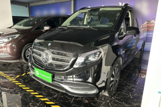 奔驰 威霆 2021款 2.0T 精英版 7座