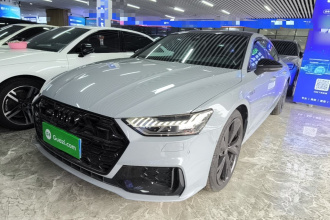 奥迪A7L 2024款 45 TFSI quattro RS 套件竞速版
