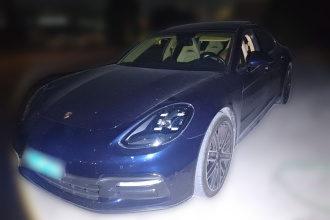 保时捷 2017款 Panamera 行政加长版 3.0T