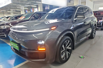 理想汽车 理想L8 2023款 Air