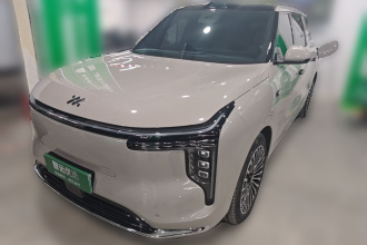 智己汽车 智己LS8 2026款 66 Ultra 科技旗舰大五座