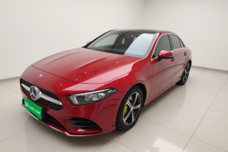 奔驰A级 2022款 改款二 A 200 L 运动轿车时尚型