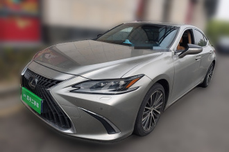 雷克萨斯ES 2021款 300h 臻享版
