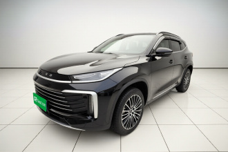 星途凌云 2025款 300T 两驱曜夜版