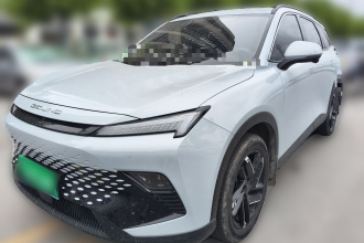 北京汽车 魔方 2023款 1.5T DCT黄金版