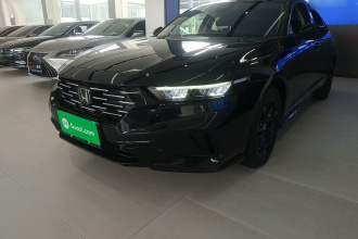 本田 雅阁 2025款 运动系列 260TURBO 豪华版