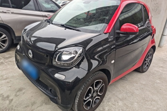 smart fortwo 2019款 0.9T 66千瓦硬顶风擎版 国VI